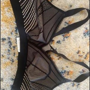 Lululemon bra